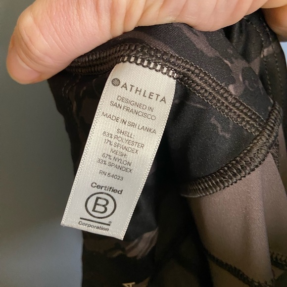 Athleta Velocity‎ Stash Pocket Marble Black 7/8 Tight sz Small - Picture 9 of 9